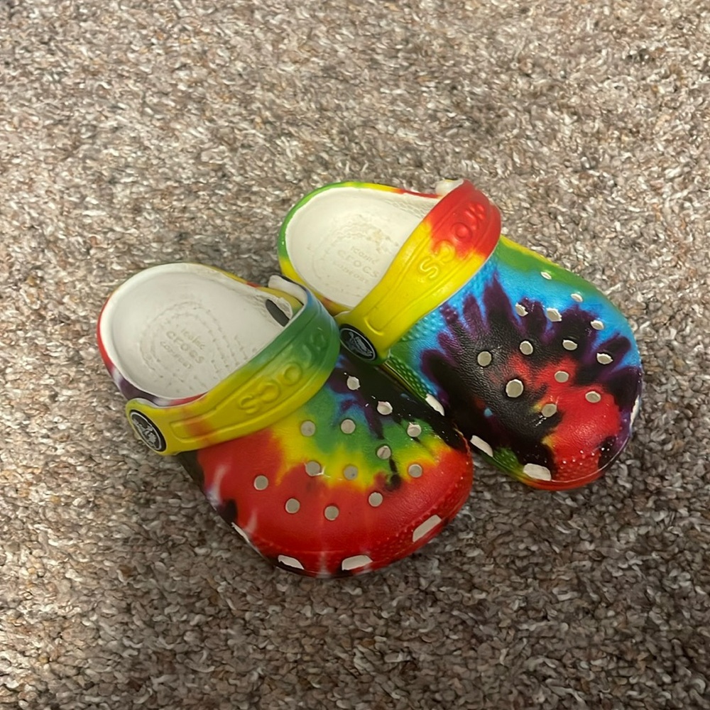Tie Dye Crocs Size 4(infant/toddler)